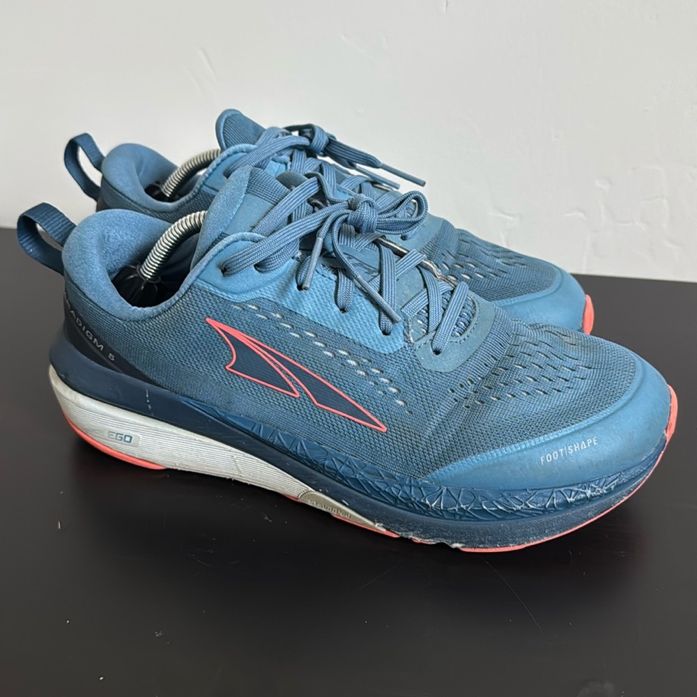 Altra Womens Paradigm 5 Ego Blue Athletic Running Sneakers Size 9